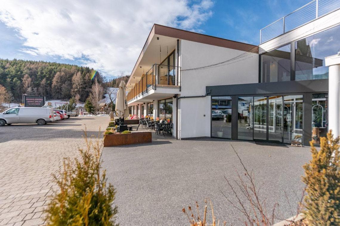 Hotel Wochtla Buam Брунико Екстериор снимка